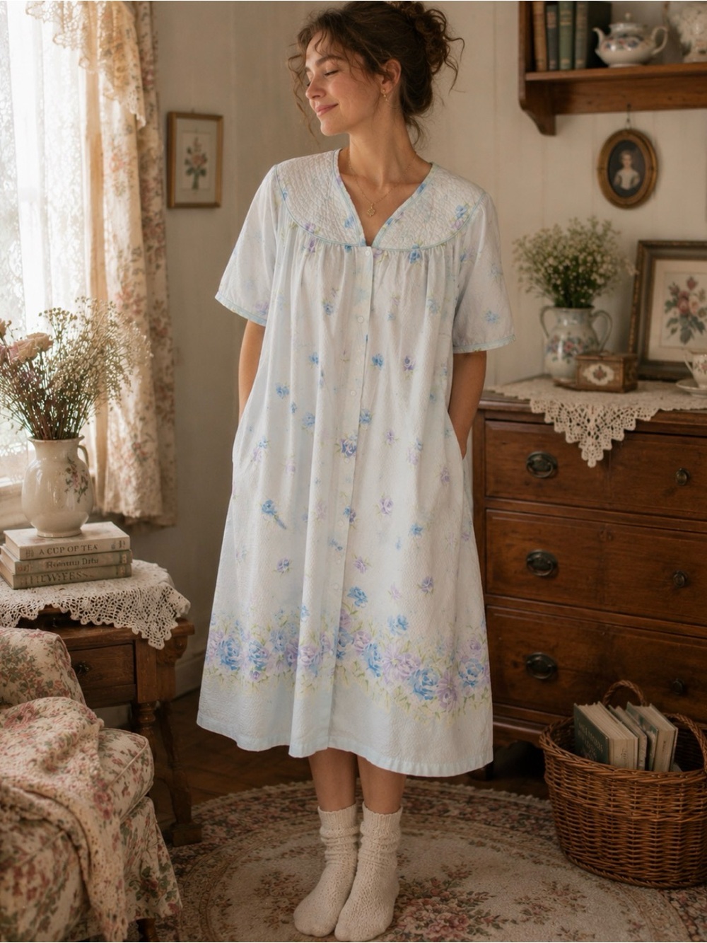 Vintage Grannycore Floral House Dress / Nightgown